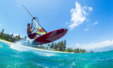 Windsurfing Or Kite Surfing: Which One Should You Choose?